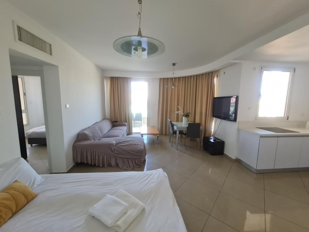 Luxury Exclusive Top Class Apartments Near The Sea With Pool Eilat Buitenkant foto