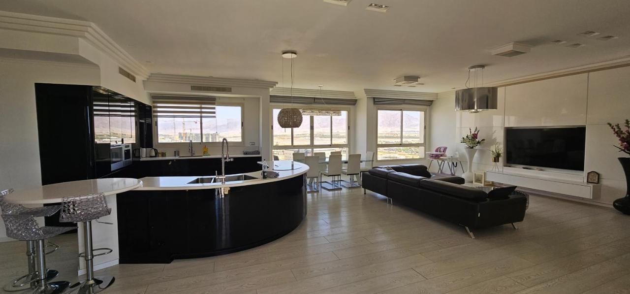 Luxury Exclusive Top Class Apartments Near The Sea With Pool Eilat Buitenkant foto